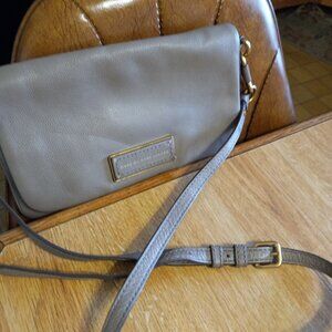 AUTH Marc by Marc Jacobs Too Hot to Handle Leather Crossbody Bag Handbag Purse